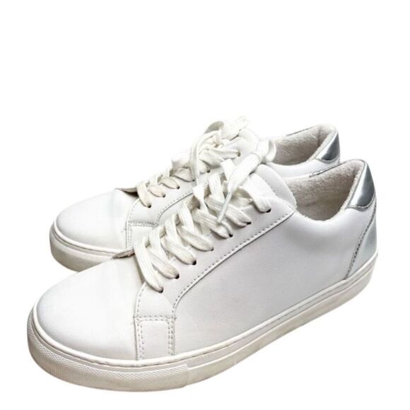 Steve Madden Shoes Size 10 Ravia Sneaker White and Silver Lace Up Rubber Sole - Picture 2 of 9